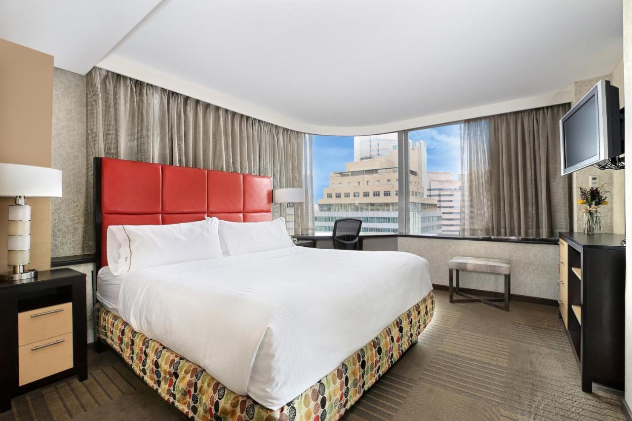 Standard King Room with City View