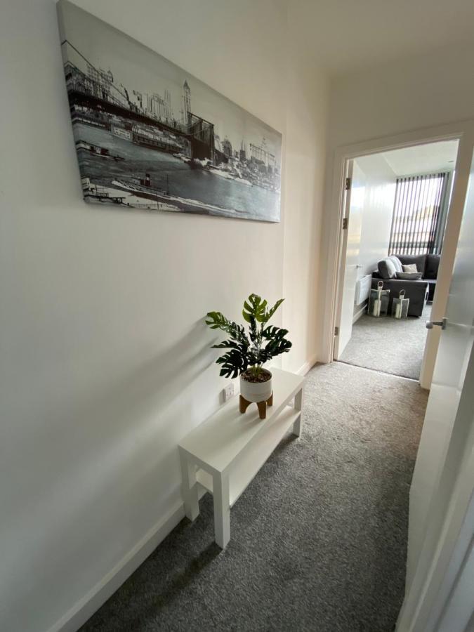 Superior One-Bedroom Apartment