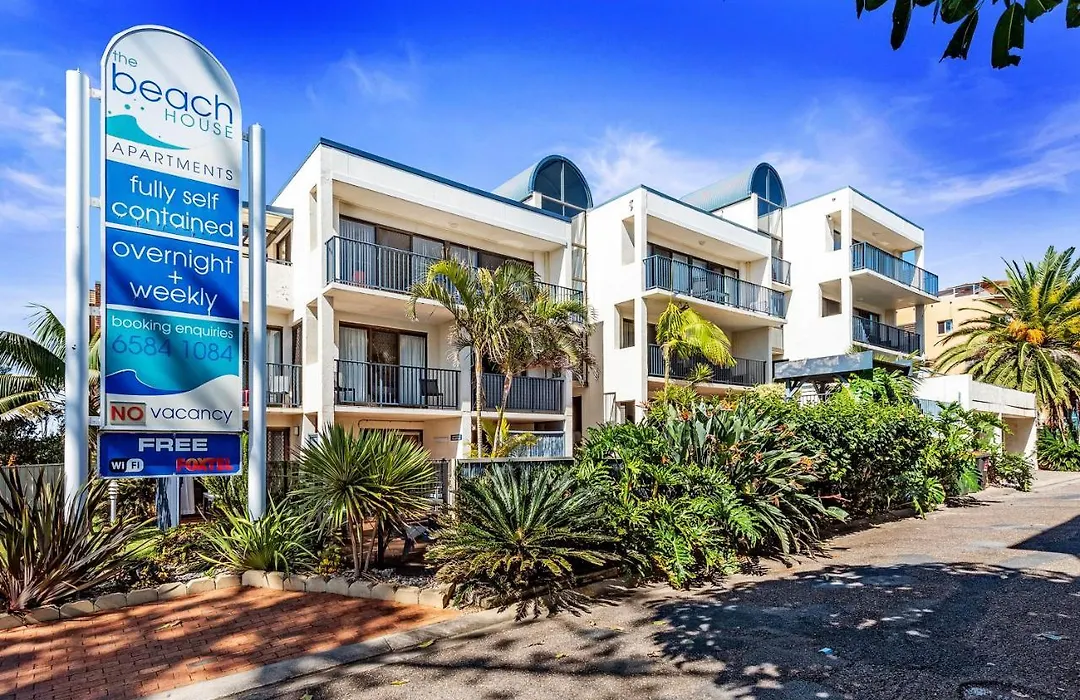 Beach House Holiday Apartments-1