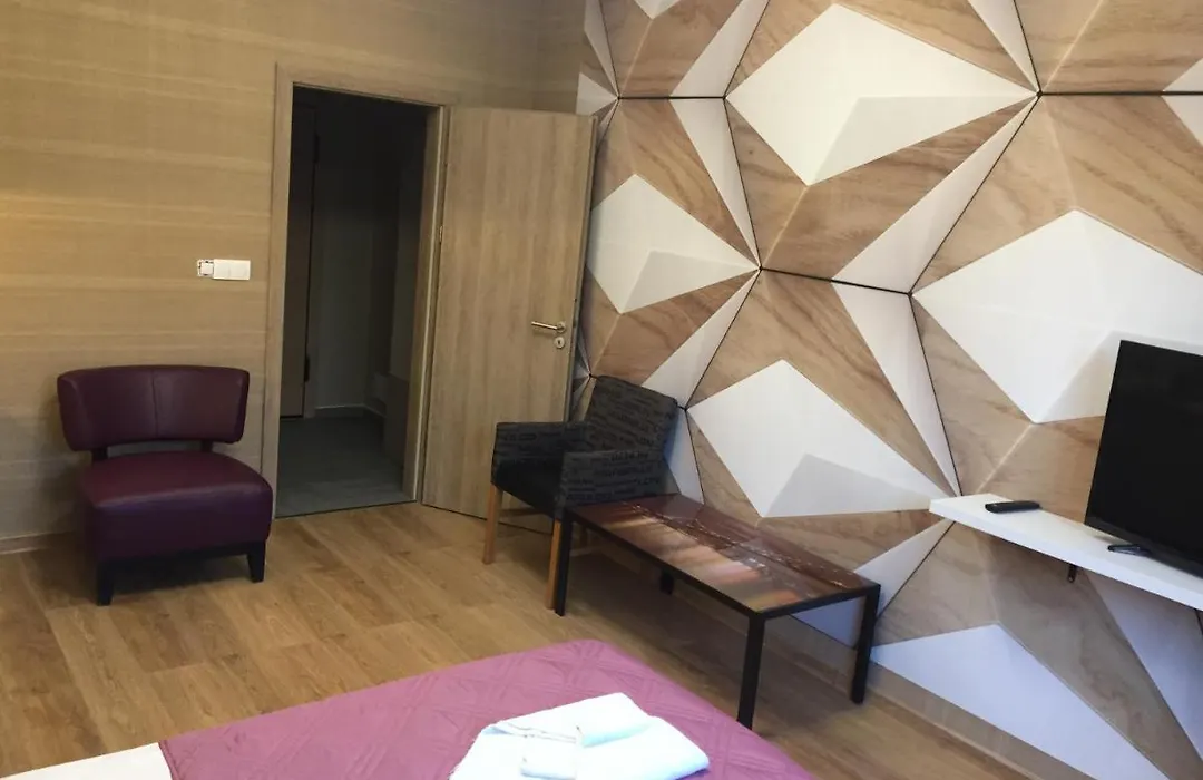 Aparthotel Bon Bon-1