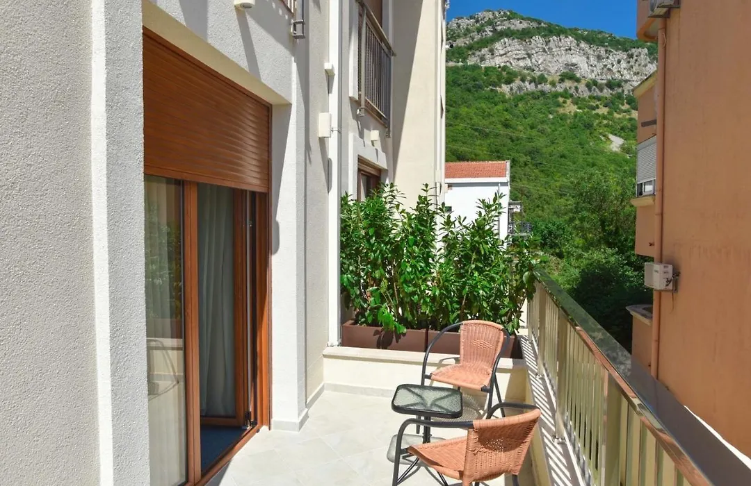 Vistamar Aparthotel-1