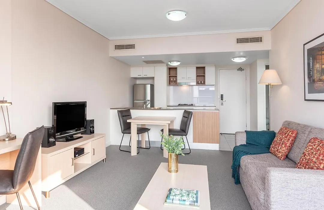 Oaks Brisbane On Charlotte Suites-1