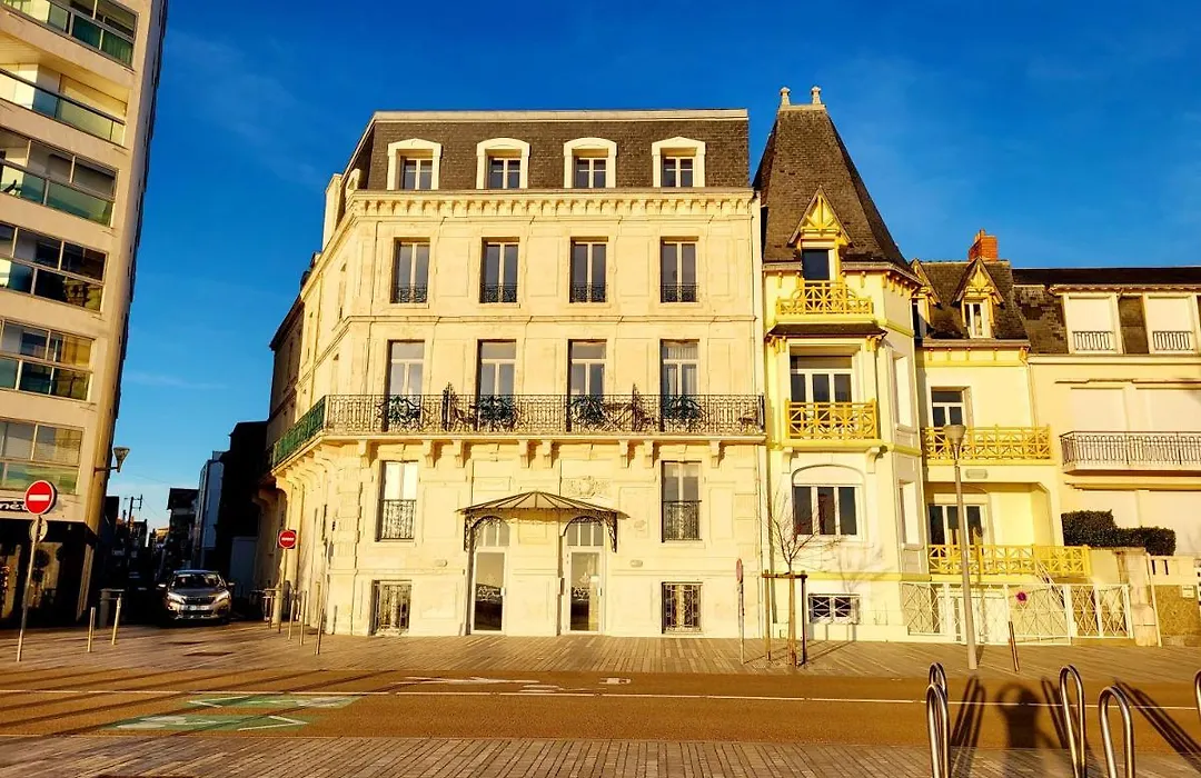 Remblai des Sables d'Olonne - 2 chambres - parking et piscine-1