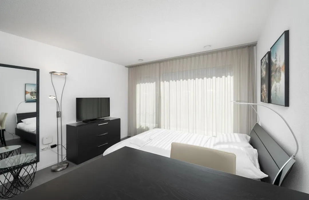 Studio Natascha Interlaken-1
