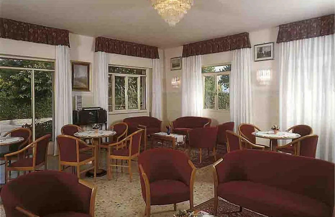 Residence Miralago Rooms & Apartments-1