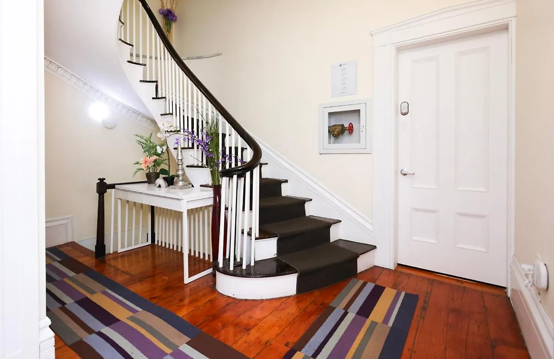 Charming & Stylish Studio On Beacon Hill #11-1