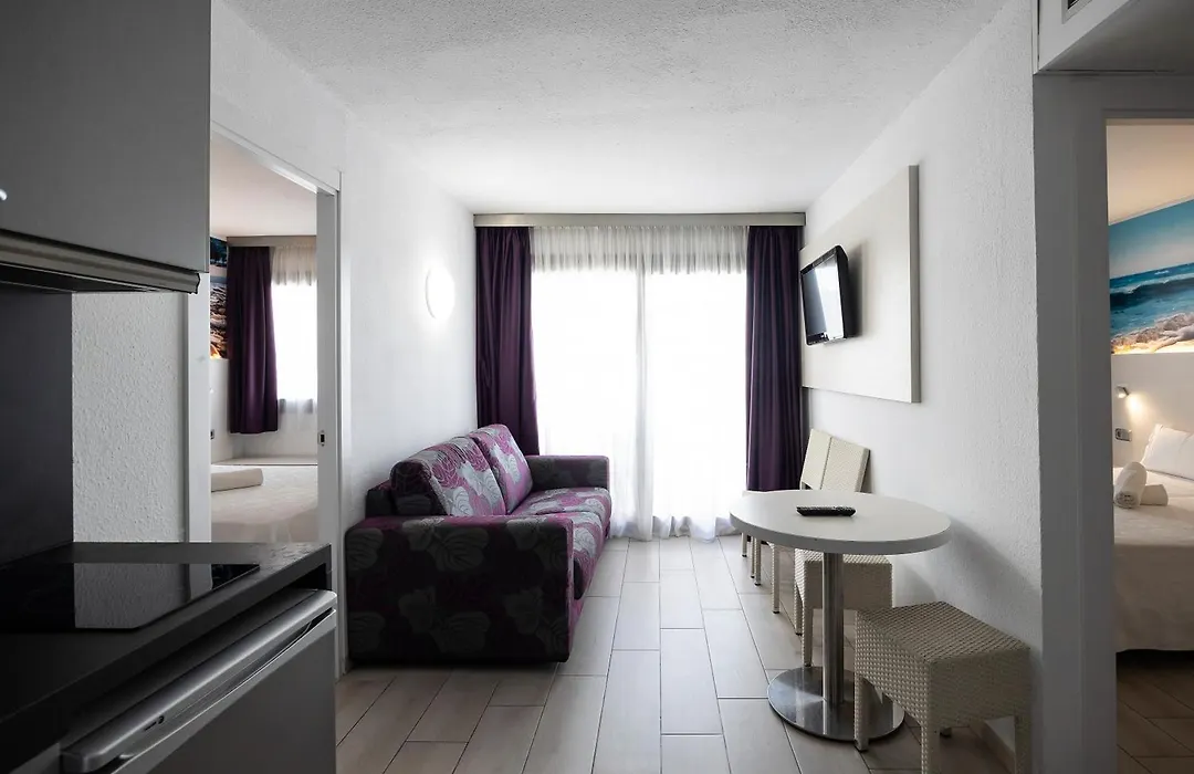 Aparthotel Miami Park-1