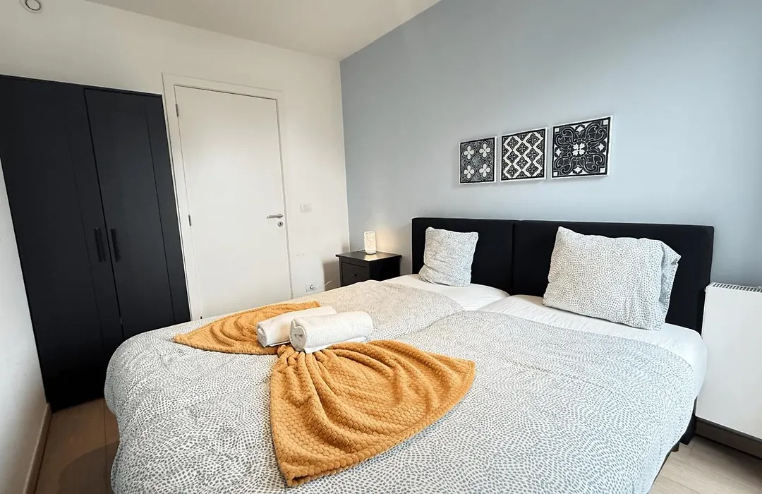 Oneluxstay Near Diamond District-1