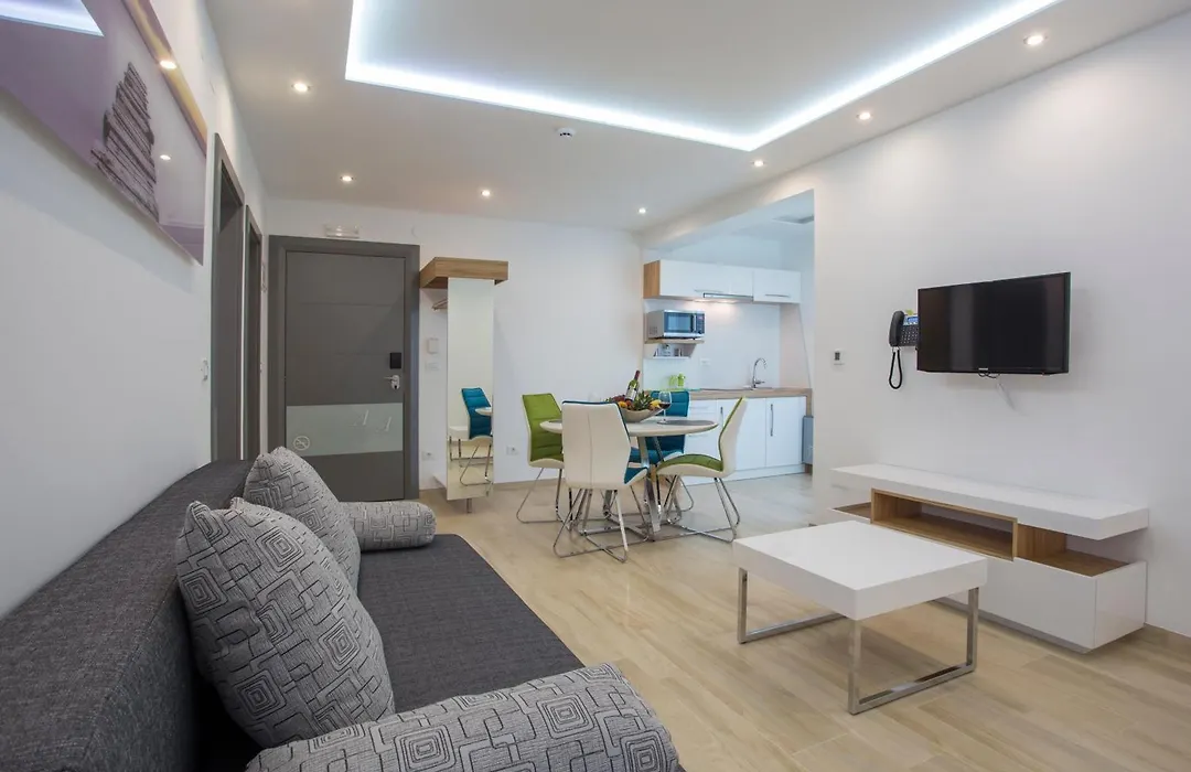 Adrion Aparthotel-1