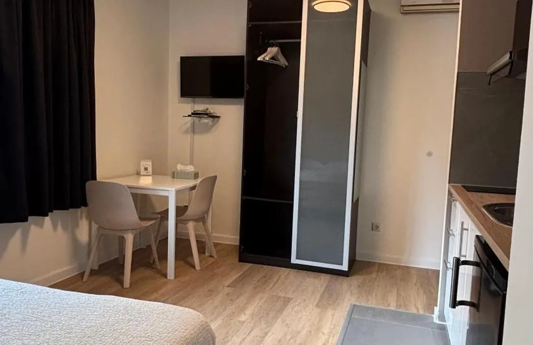 Aramis Studio Hotel-1