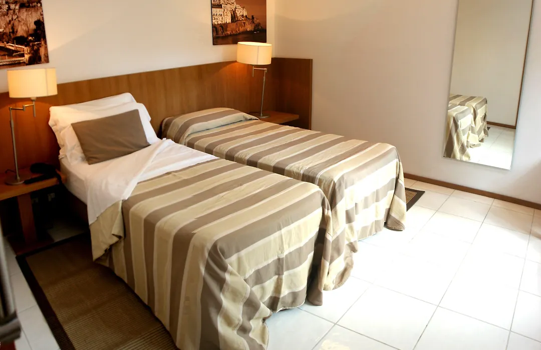 Rota Suites-1