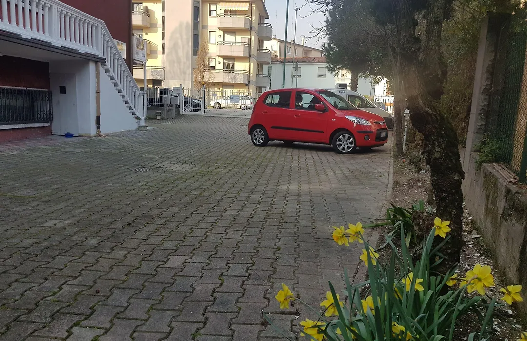 Venice Lion Residence Free Private Parking Easy Access Venice-1