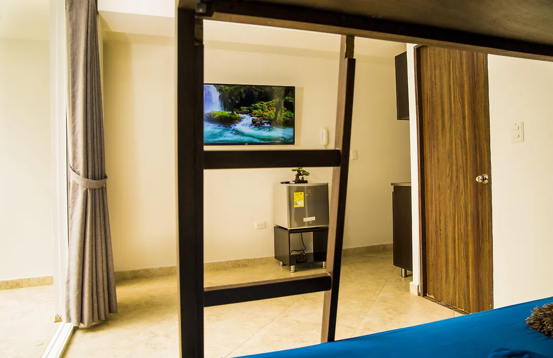 Hollywood Beach Suite-1