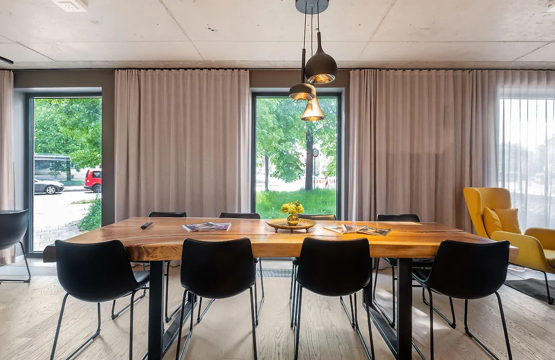 Numa Munich Stark-1