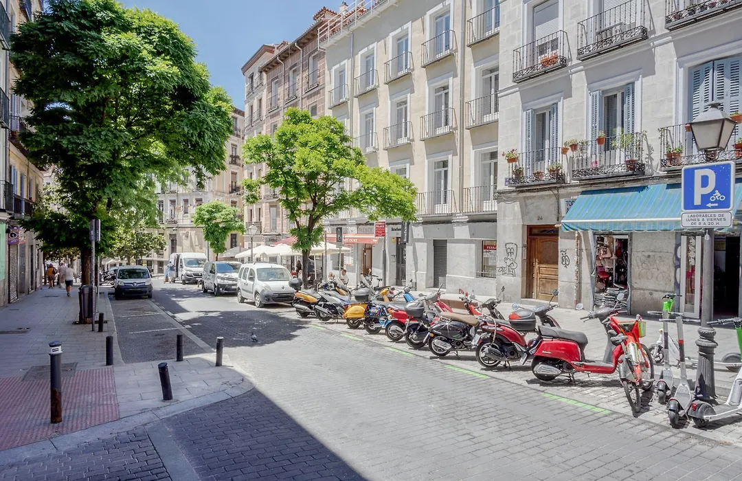 limehome Madrid Calle Ave María-1