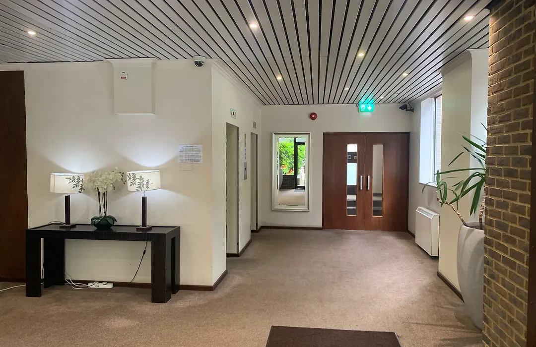 Marlyn Lodge - City Of London-1
