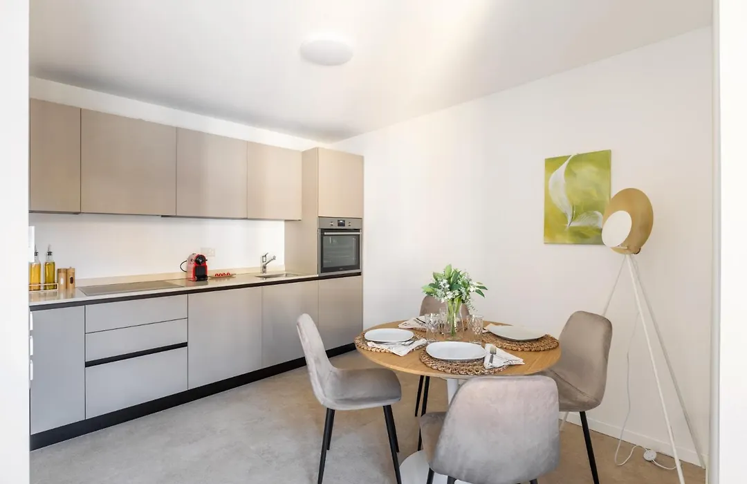 Schloss Locarno - Suites & Apartments-1