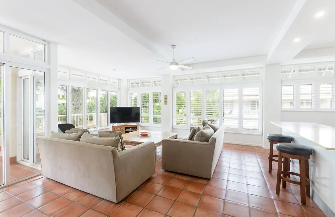 Balboa Apartments-1