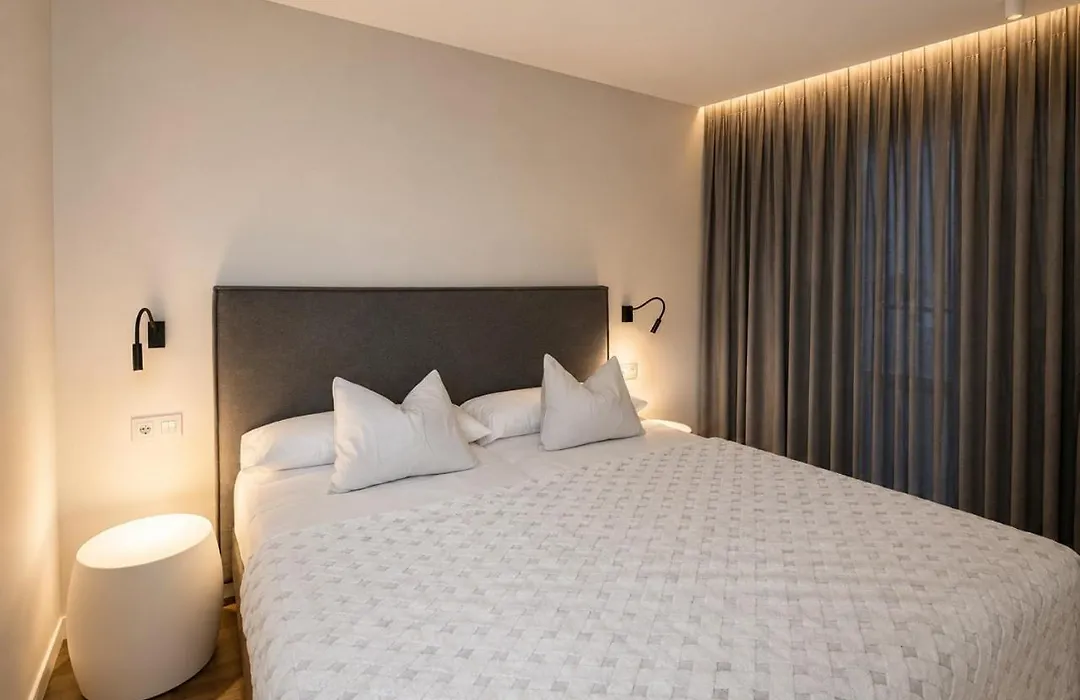 Apartaments Turístics Conseller-1