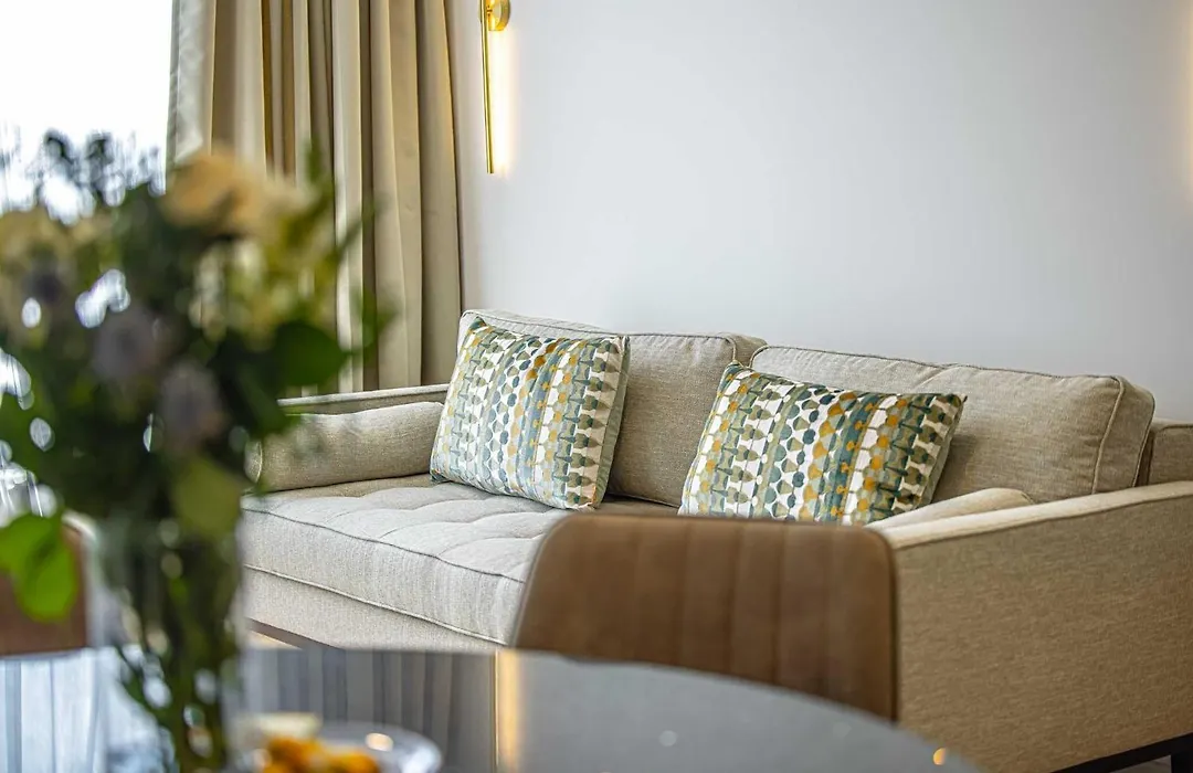 Farringdon Apartments By Dmontrio-1