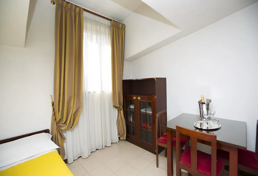 Hotel Residence Villa Tassoni-1