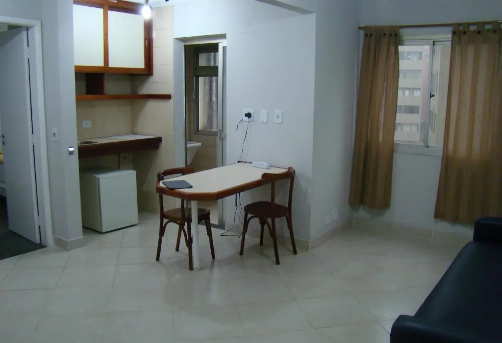 Central Plaza Flat-1