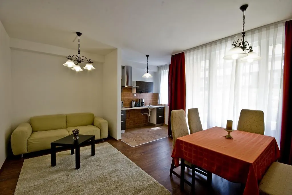Corvin Lux Aparthotel-1