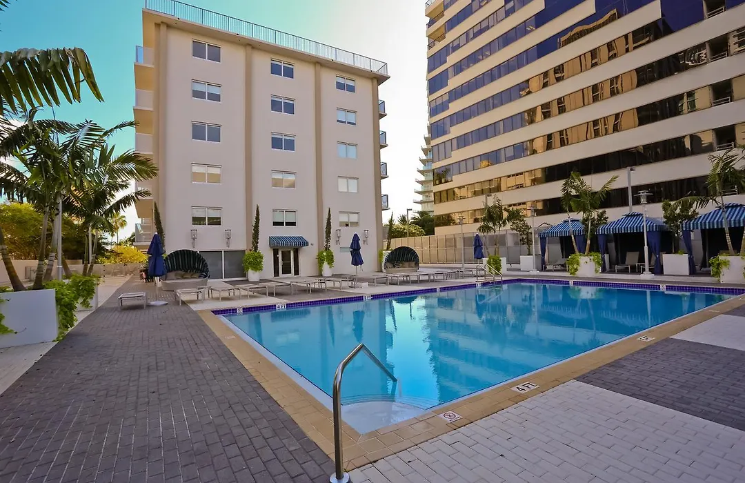 Coconut Grove Apartments By Nuovo-1