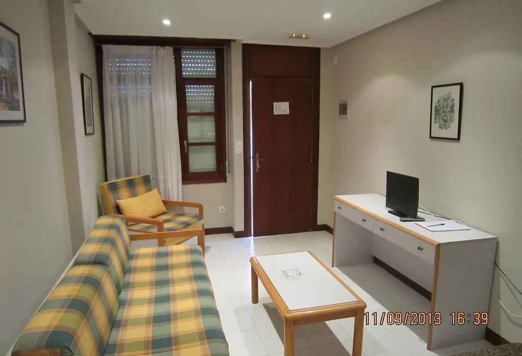 Apartamentos Elena-1