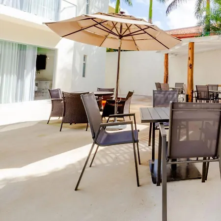 Studio Suites Cancun-2