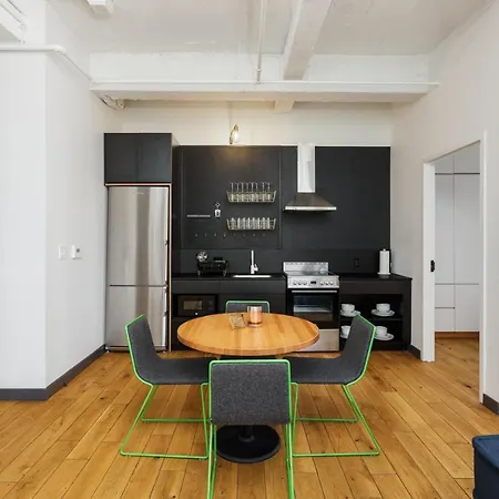 Placemakr Wall Street-2