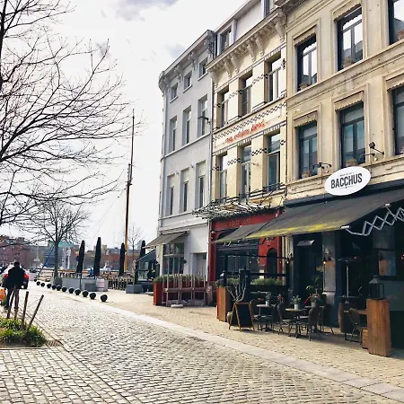 Bacchus Antwerpen - Rooms & Apartments-3