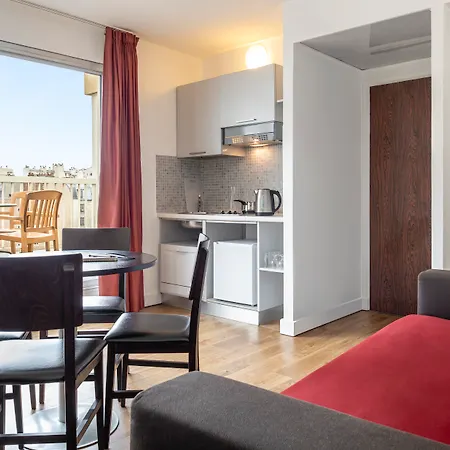 Aparthotel Adagio Access Paris Tour Eiffel St Charles-3