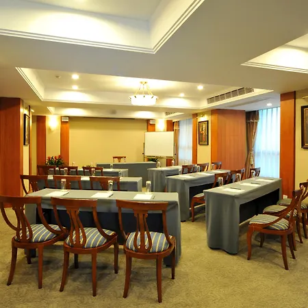 New Harbour Service Apartments-2