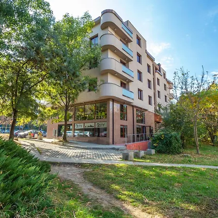 Cityhome Aparthotel-3