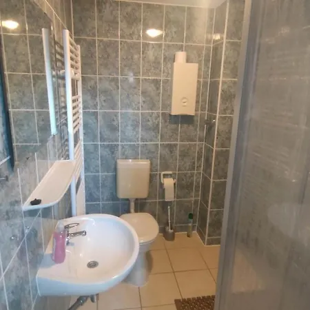 FEWO3-1 Zim-2 Einz Bett-2 Pers-Küche-Dusche WC-2
