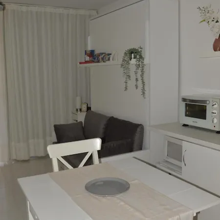 Studio Ponderosa-2