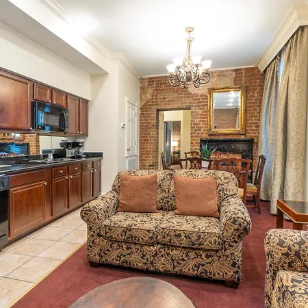 Quarter House Suites-2