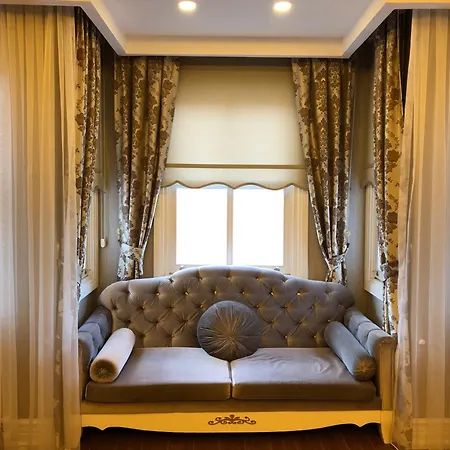 Rose Mansion By Otantik Suites-2