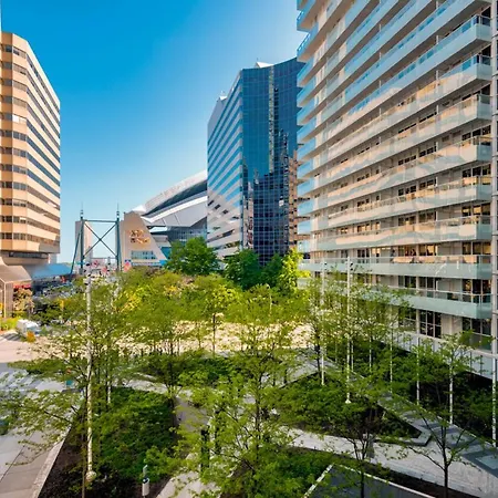 Skyline Suites - Walk To Mtcc, Acc, Rogers Centre & Entertainment District-3