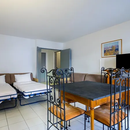 Residhotel Villa Maupassant-3