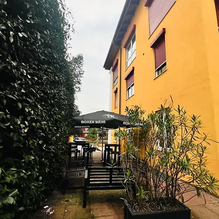 Guesthouse University By Lr - Check In On-Line-2