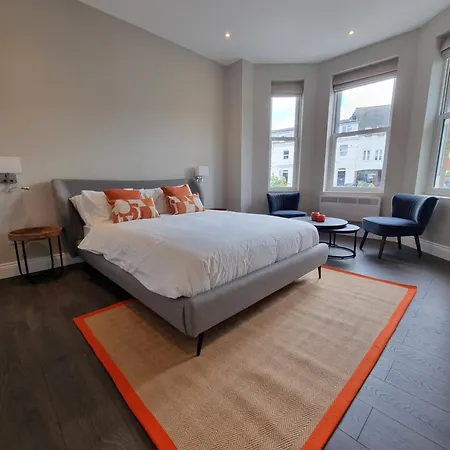 The Ivy Apartments-3