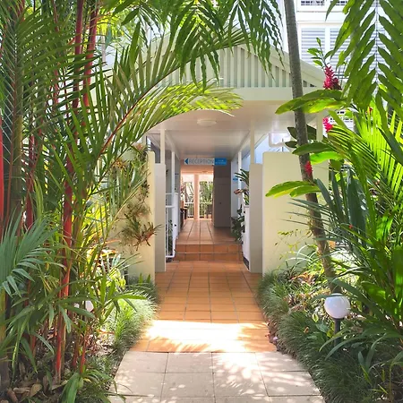 Port Douglas Apartments - Adults Only Oasis-3