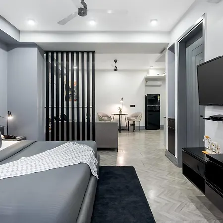 Bedchambers Serviced Apartments, Mg Road-3