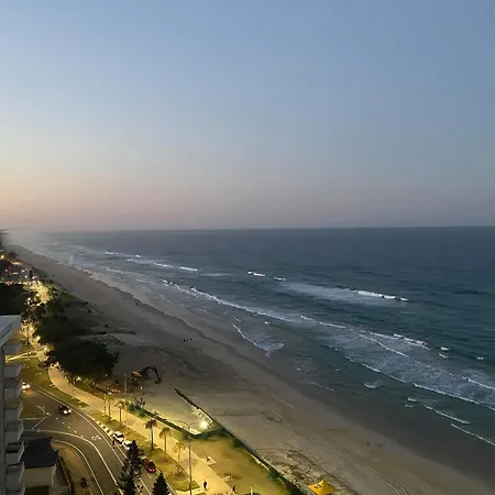 Hi Surf Beachfront Resort Apartments Official Site-3