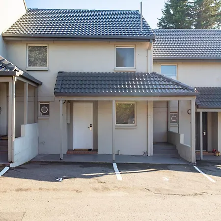 Elphin Serviced Apartments-2