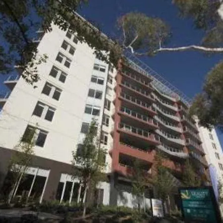 Pacific Suites Canberra-2