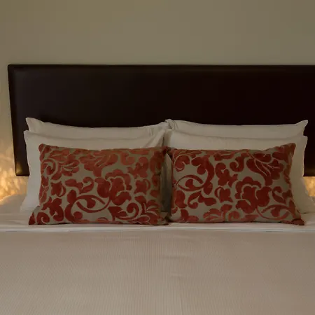 Ramada Suites By Wyndham Christchurch City-3