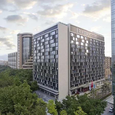 Fraser Suites Shenzhen: Infinity Pool & Business Zone Convenience-3